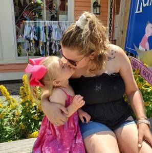 Meet your Posher, Jennifer